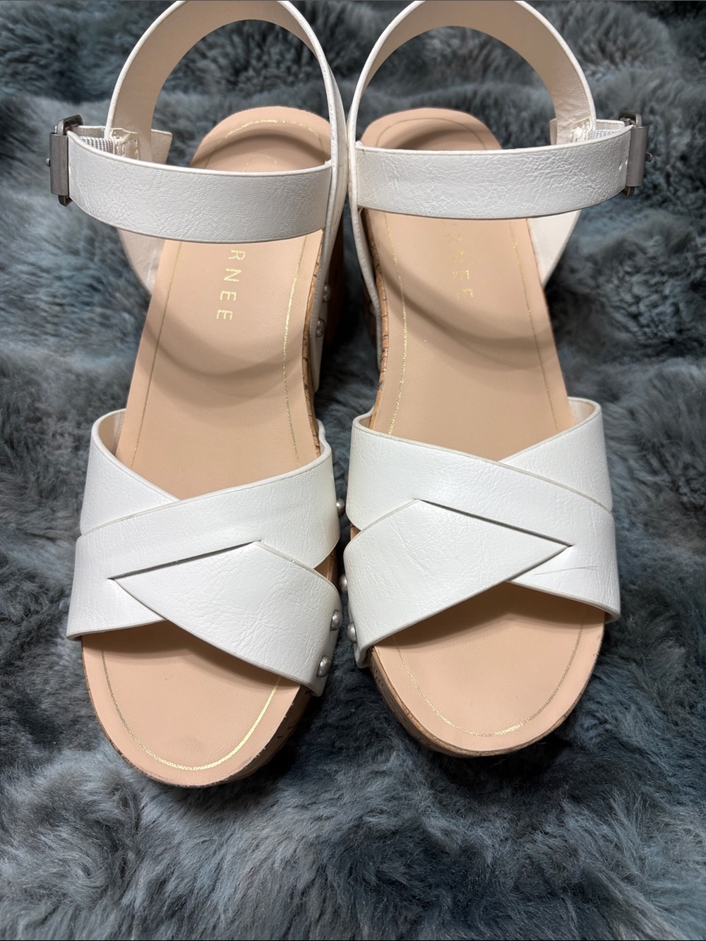 White Women’s Cross-Strap Sandals - Unbranded